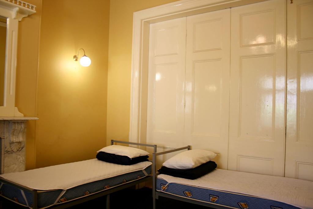 Glenelg Beach Hostel Ruang foto